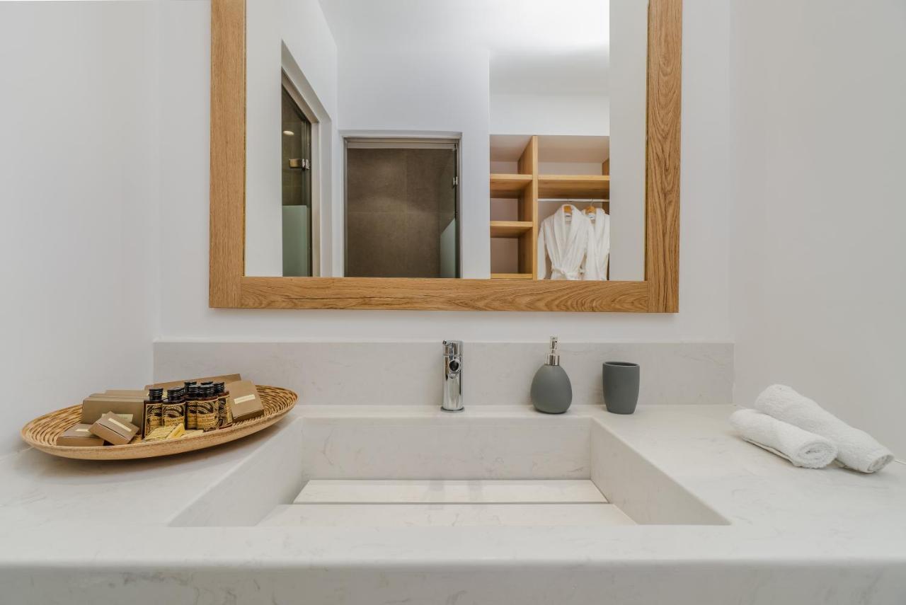 Symphony Suites Santorini Pýrgos Buitenkant foto