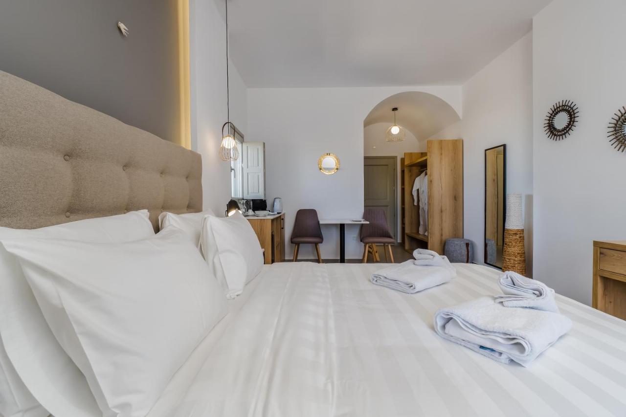 Symphony Suites Santorini Pýrgos Kamer foto